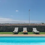 First Row En La Goleta Πλάγια Μπλάνκα
