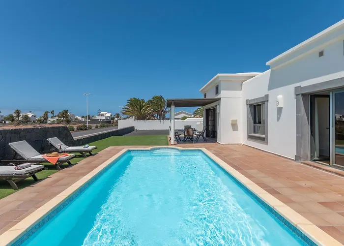 First Row En La Goleta Playa Blanca (Lanzarote)