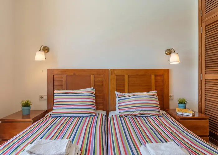 First Row En La Goleta